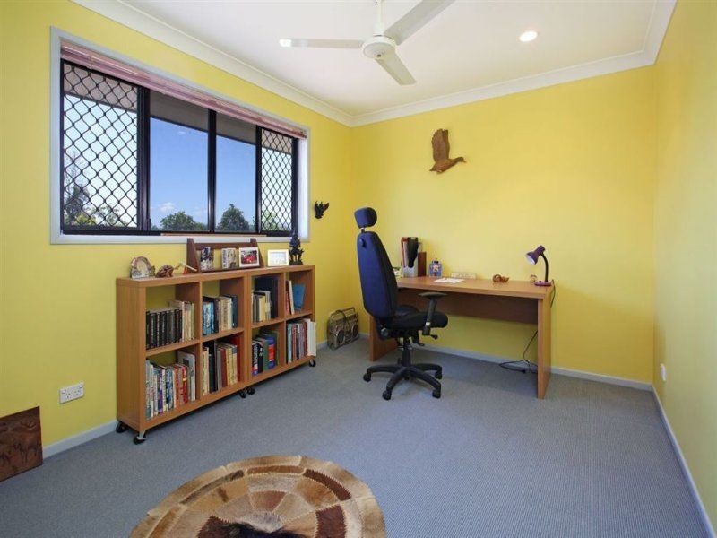 5 Pioneer Crescent, Bellbowrie QLD 4070