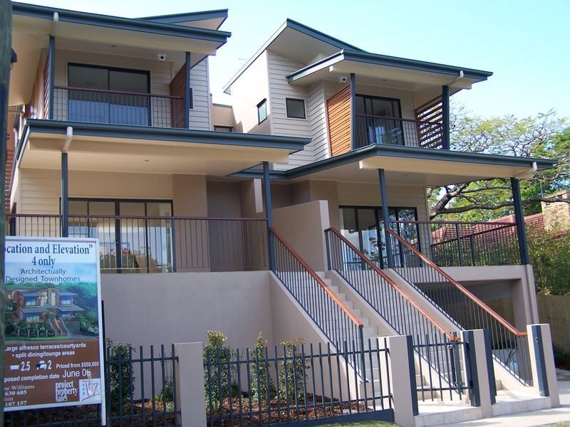 2/30 Depper Street, St Lucia QLD 4067