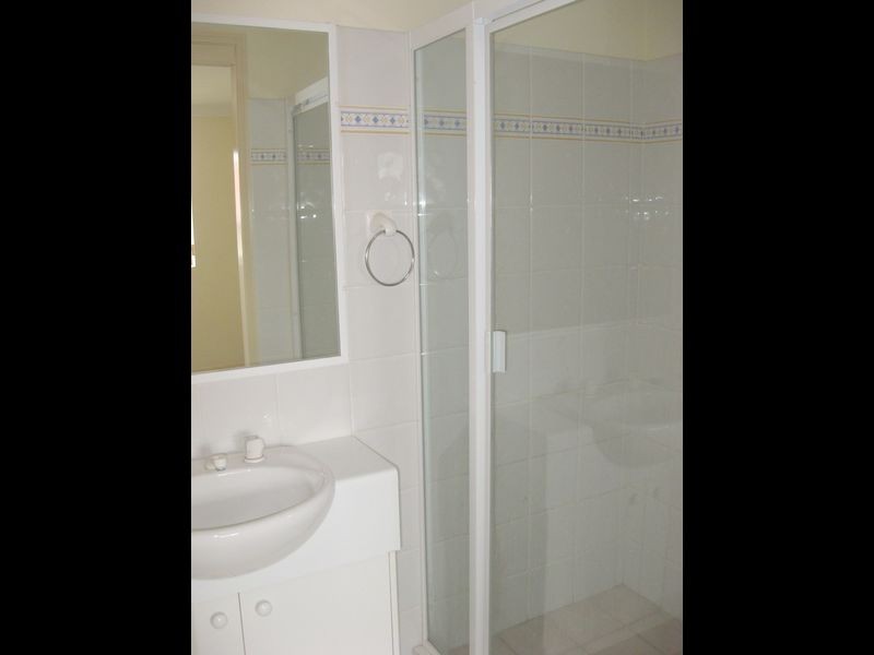 7/57 Mitre Street, St Lucia QLD 4067