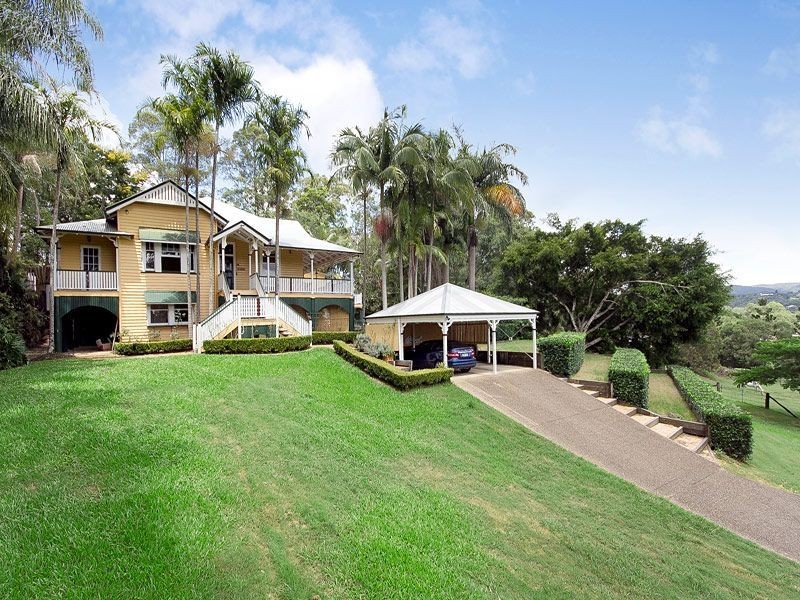 154 Boscombe Road, Brookfield QLD 4069
