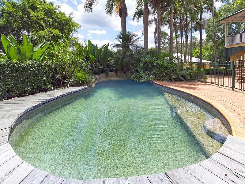 154 Boscombe Road, Brookfield QLD 4069