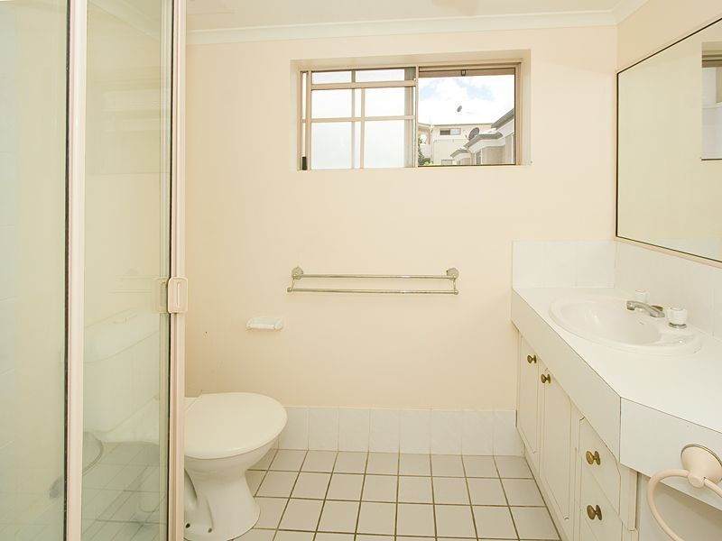 4/14 Cadell Street, Toowong QLD 4066