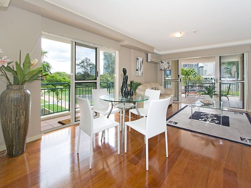 114/98 Holman Street, Kangaroo Point QLD 4169