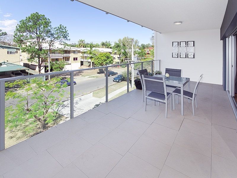 14/221 Sir Fred Schonell Drive, St Lucia QLD 4067