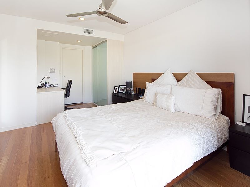 14/221 Sir Fred Schonell Drive, St Lucia QLD 4067