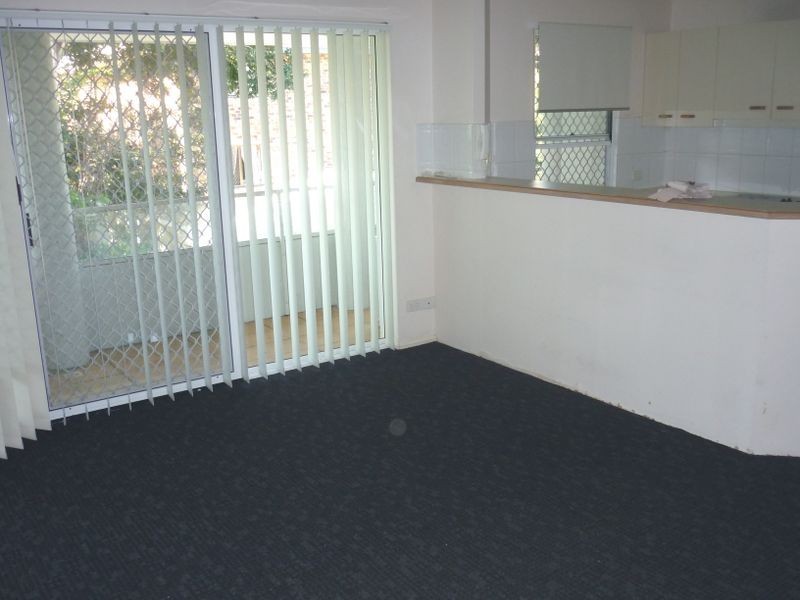 8/212 Sir Fred Schonell Drive, St Lucia QLD 4067