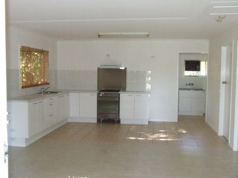 868 Moggill Road, Kenmore QLD 4069