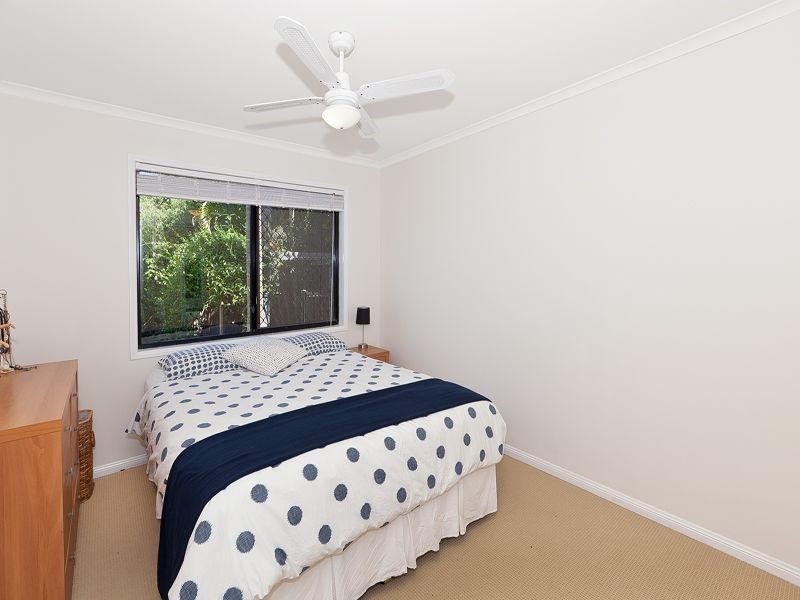8 Crestwood Place, Moggill QLD 4070