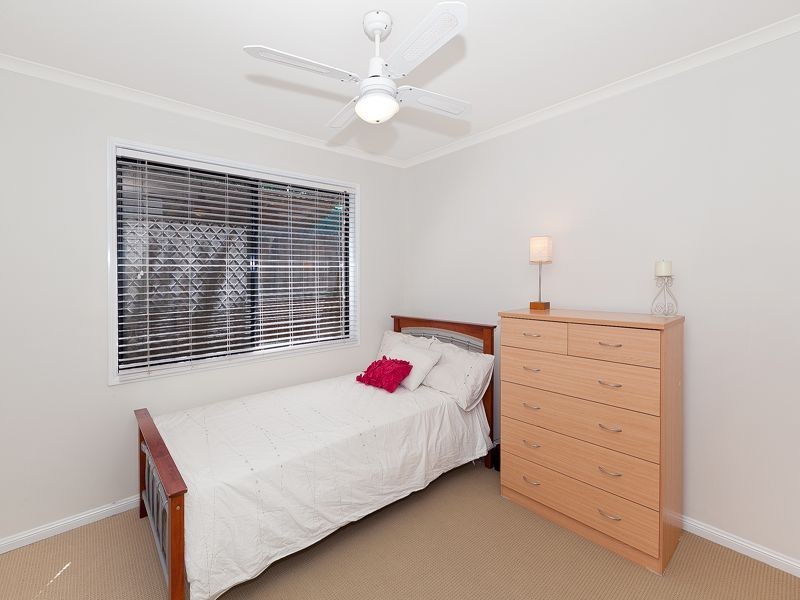 8 Crestwood Place, Moggill QLD 4070