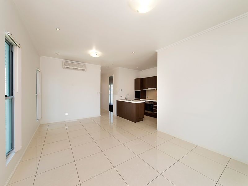 302/28 Dengate Lane, St Lucia QLD 4067
