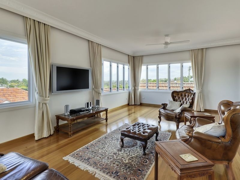 49 Terrace Street, Toowong QLD 4066