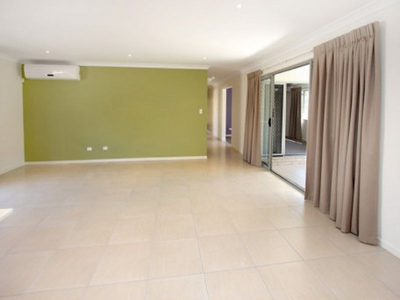 32 Chapman Place, Oxley QLD 4075