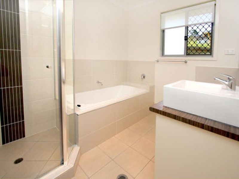32 Chapman Place, Oxley QLD 4075