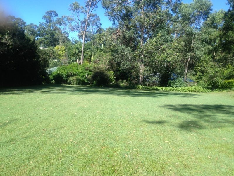 8 Nauria Street, Fig Tree Pocket QLD 4069