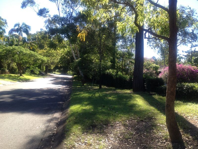 8 Nauria Street, Fig Tree Pocket QLD 4069