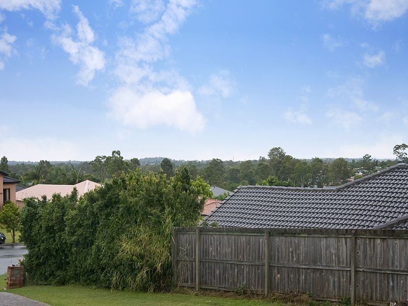 16 Sandlewood Close, Moggill QLD 4070