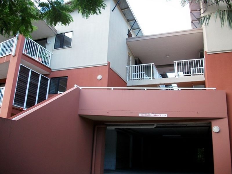 4/27 Campbell Street, Toowong QLD 4066