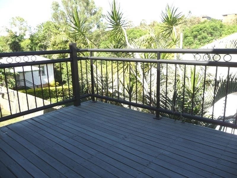 3/242 Carmody Road, St Lucia QLD 4067
