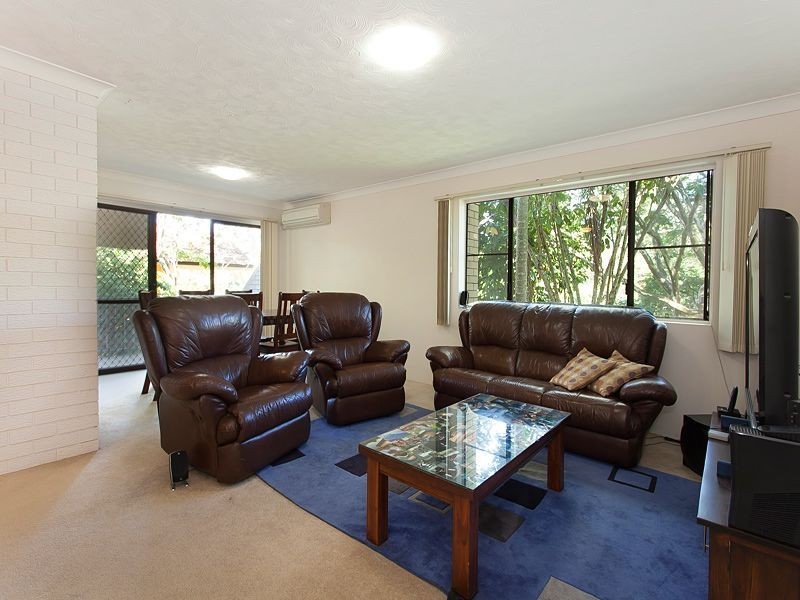 1/9 Vincent Street, Indooroopilly QLD 4068