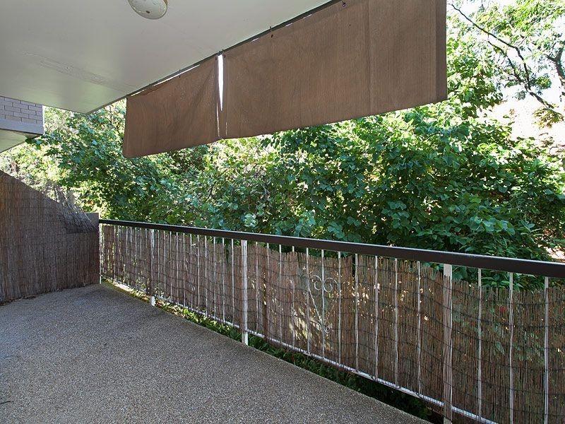 1/9 Vincent Street, Indooroopilly QLD 4068