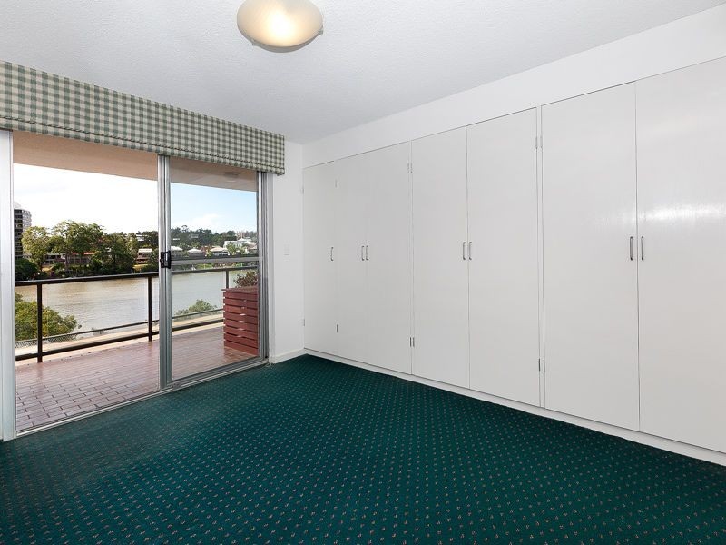 5/164 Macquarie Street, St Lucia QLD 4067