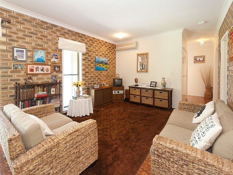 48 Mazzard Street, Bellbowrie QLD 4070