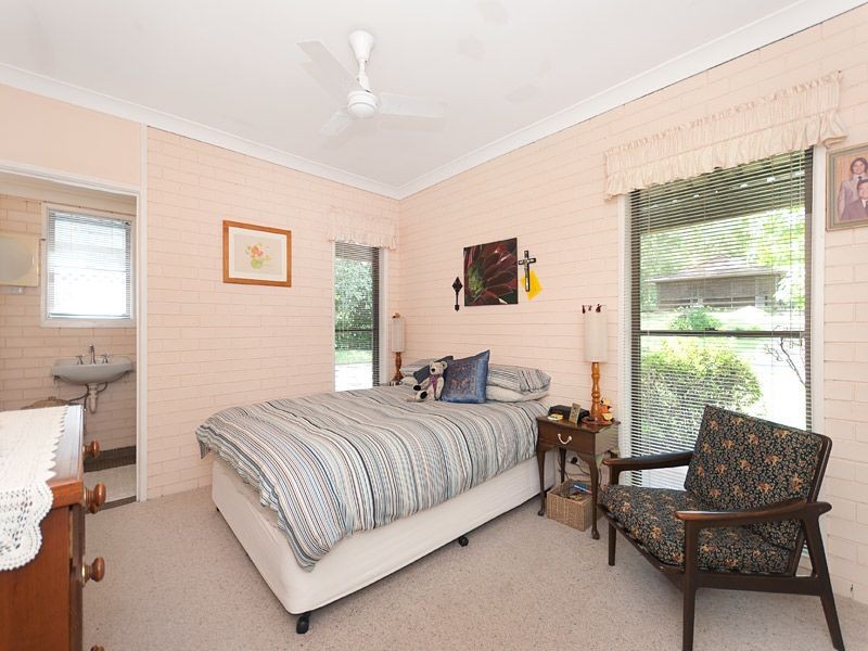 48 Mazzard Street, Bellbowrie QLD 4070