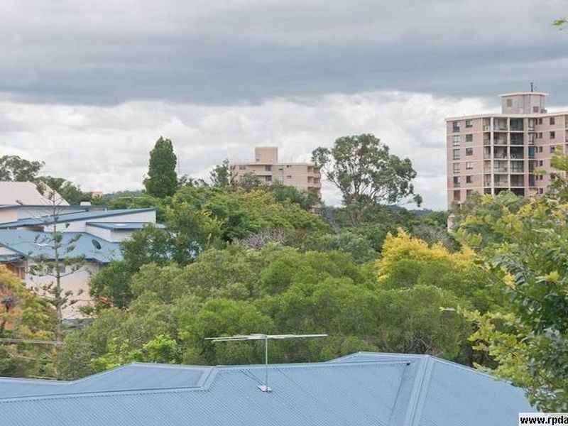 3/41 Mitre Street, St Lucia QLD 4067
