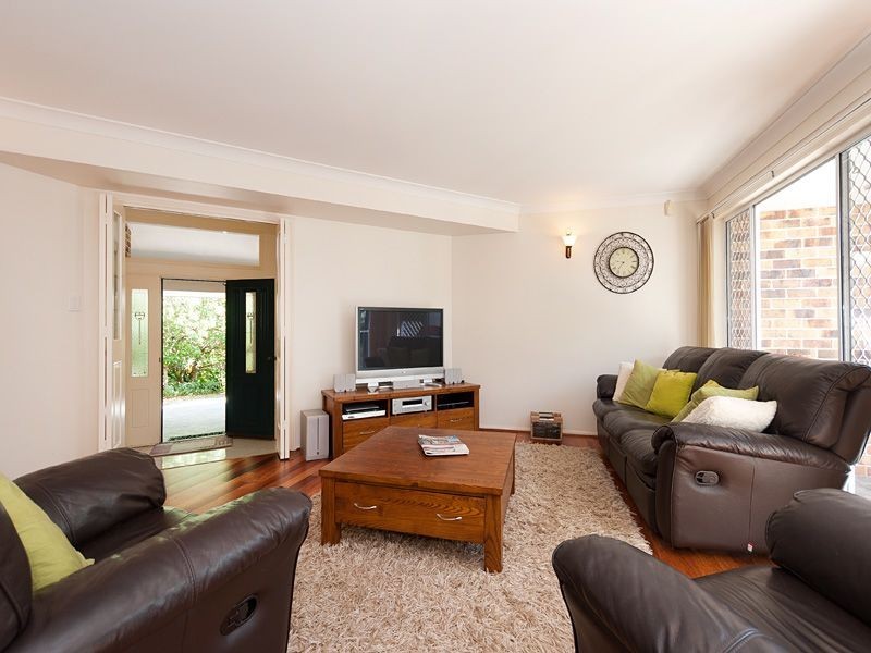 152 Pioneer Crescent, Bellbowrie QLD 4070