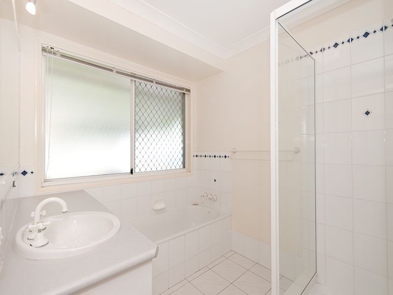 152 Pioneer Crescent, Bellbowrie QLD 4070