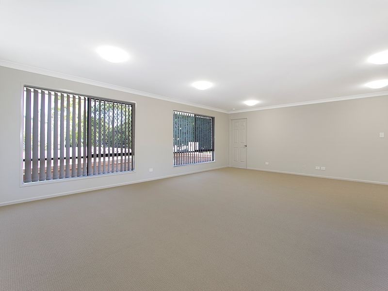 18 Gilruth Road, Kenmore QLD 4069