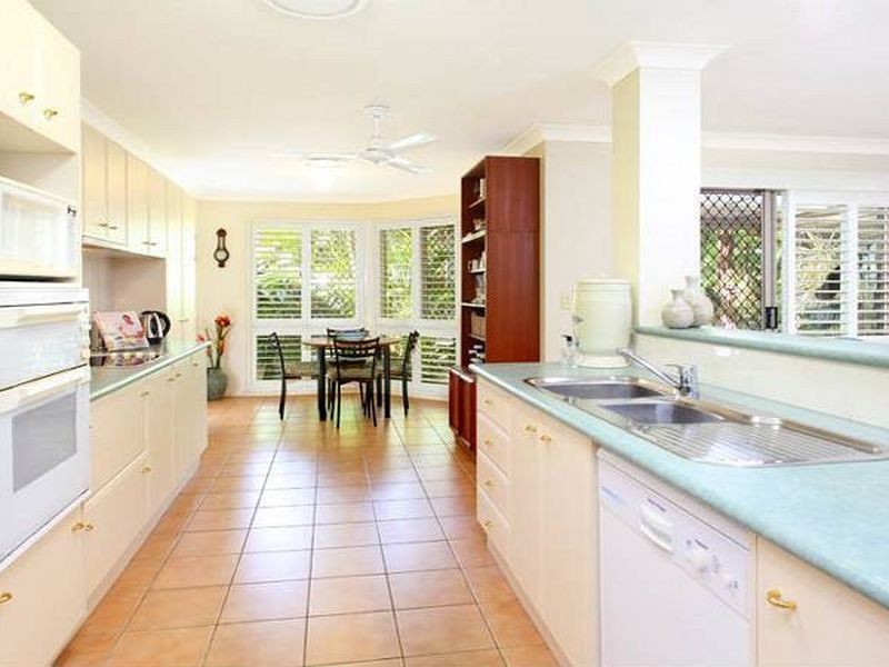 12 Makepeace Place, Bellbowrie QLD 4070