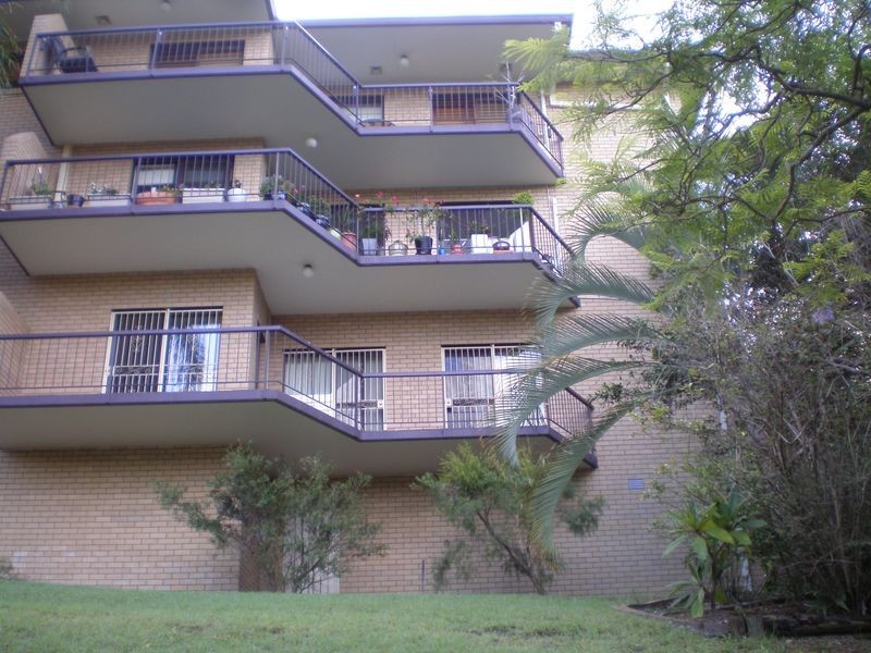 2/30 Armadale Street, St Lucia QLD 4067