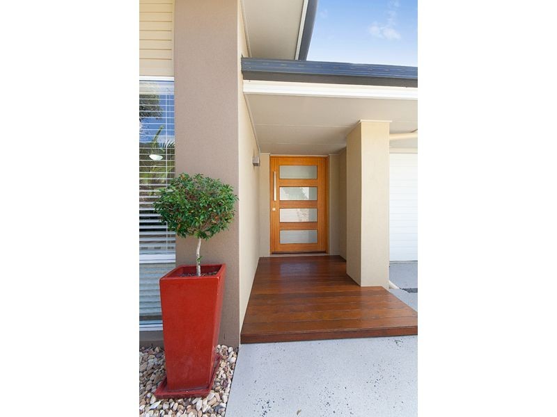 49 Westaway Crescent, Bellbowrie QLD 4070