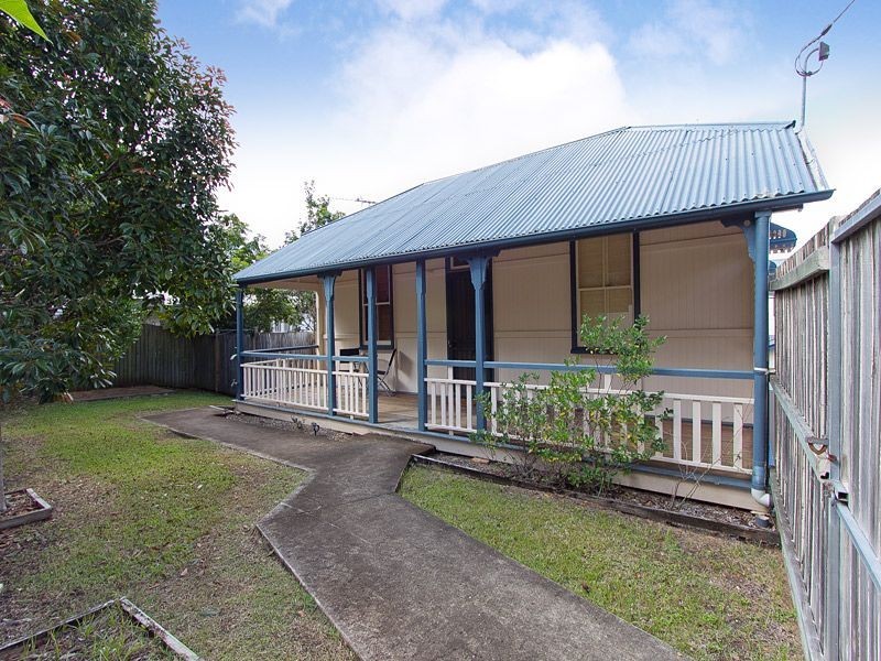 60 Manchester Terrace, Indooroopilly QLD 4068