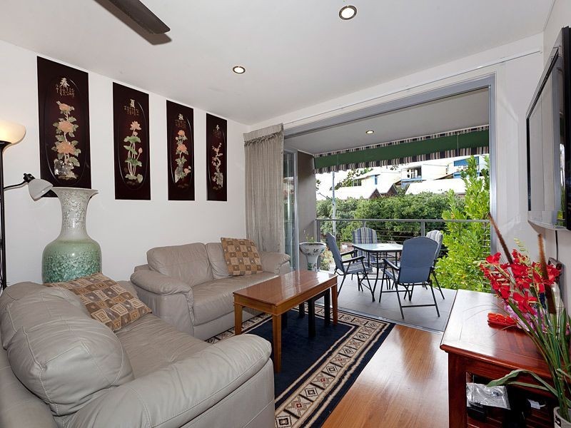 63A Douglas Street, St Lucia QLD 4067