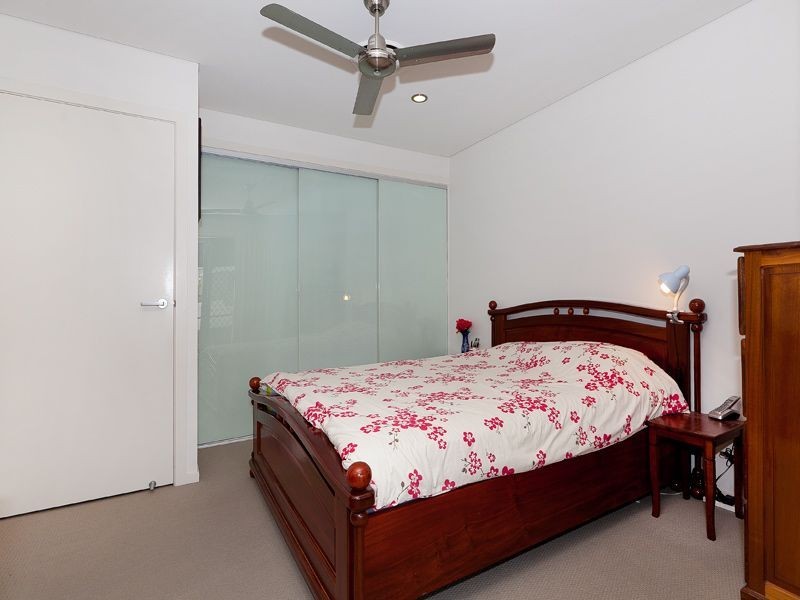 63A Douglas Street, St Lucia QLD 4067