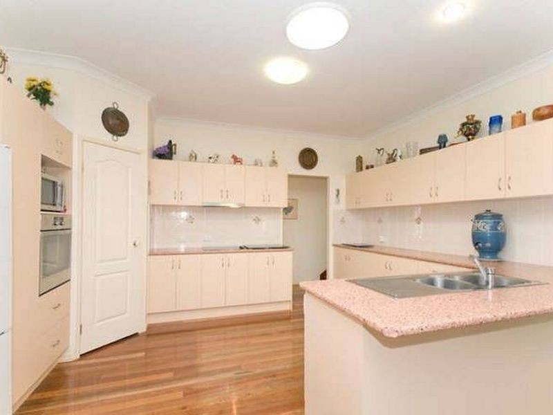 19 Greenwood Close, Moggill QLD 4070