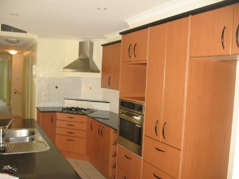 1/29 Holland Street, Toowong QLD 4066