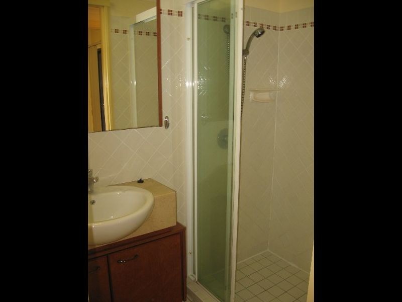 1/29 Holland Street, Toowong QLD 4066