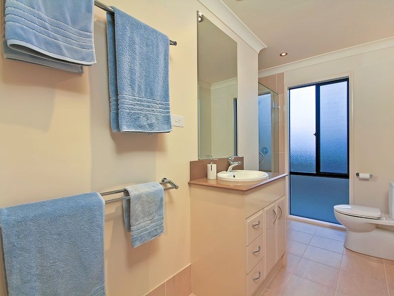 40 Redunca Place, Moggill QLD 4070