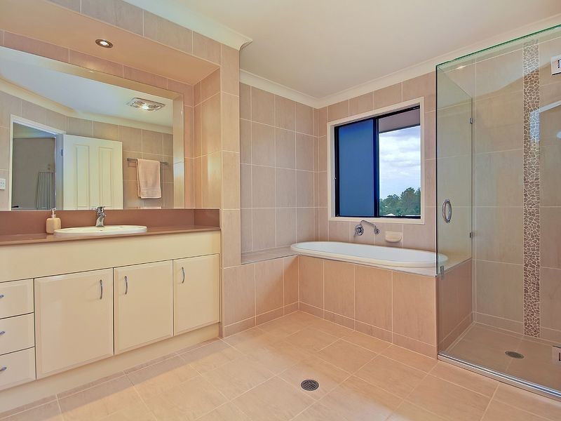 40 Redunca Place, Moggill QLD 4070