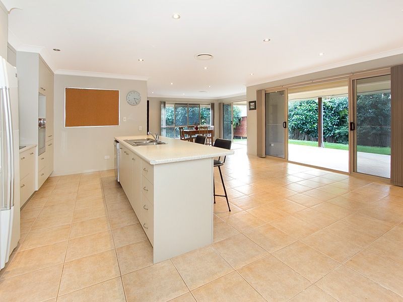 11 Zoe Place, Moggill QLD 4070