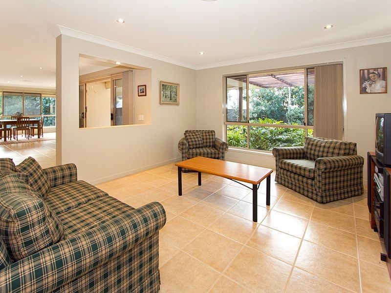 11 Zoe Place, Moggill QLD 4070