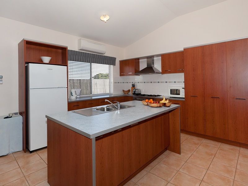 17 Silky Oak Avenue, Moggill QLD 4070