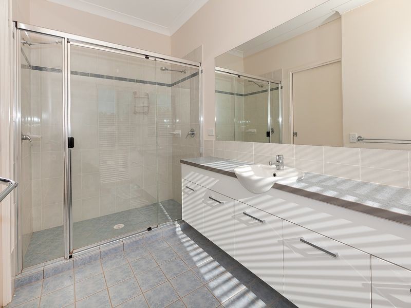 17 Silky Oak Avenue, Moggill QLD 4070