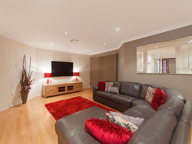 16 Brentwood Place, Moggill QLD 4070