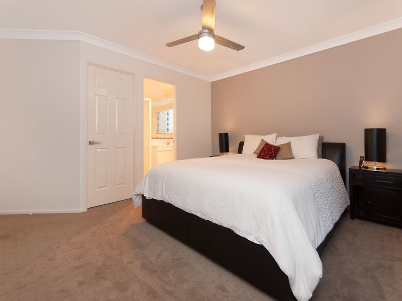 16 Brentwood Place, Moggill QLD 4070