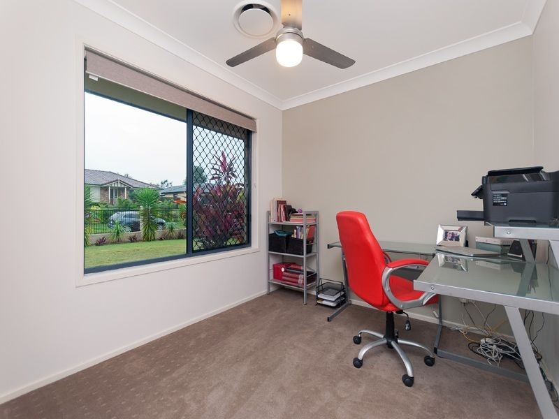 16 Brentwood Place, Moggill QLD 4070