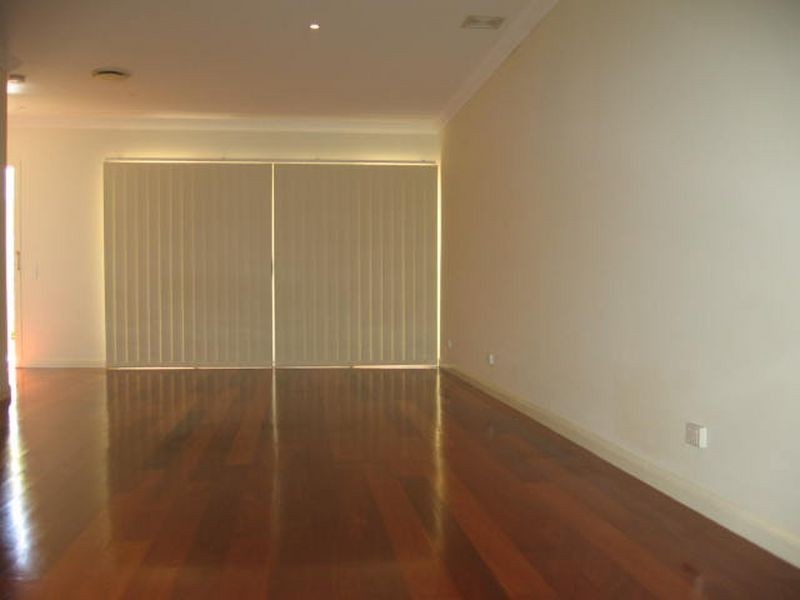 5 Kensington Terrace, Toowong QLD 4066